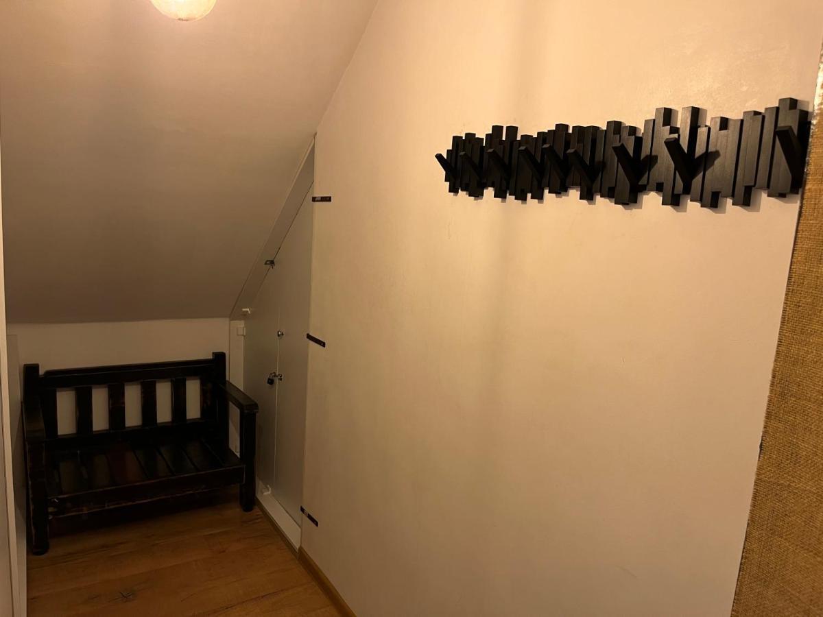 O Mansarda Intima :) - The Intimate Attic :) Apartment Bragadiru Exterior photo
